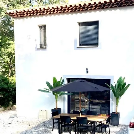 Maison/jacuzzi A 5 Min De La Σπίτι διακοπών Le Pradet