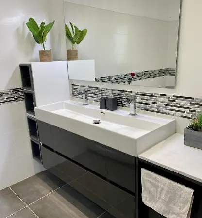 Maison/jacuzzi A 5 Min De La Σπίτι διακοπών Le Pradet