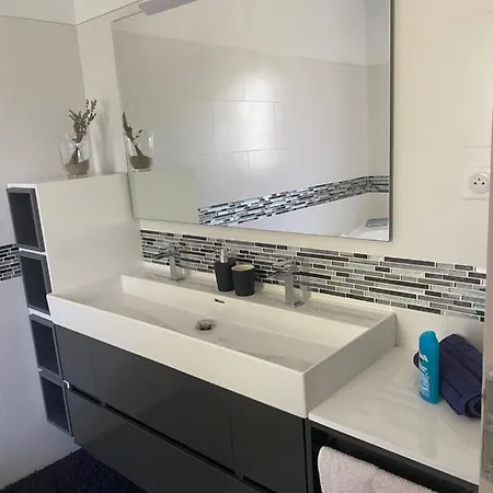 Σπίτι διακοπών Maison/jacuzzi A 5 Min De La *