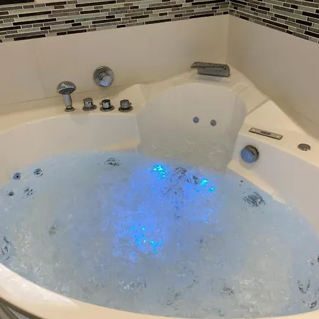 Maison/jacuzzi A 5 Min De La Σπίτι διακοπών *